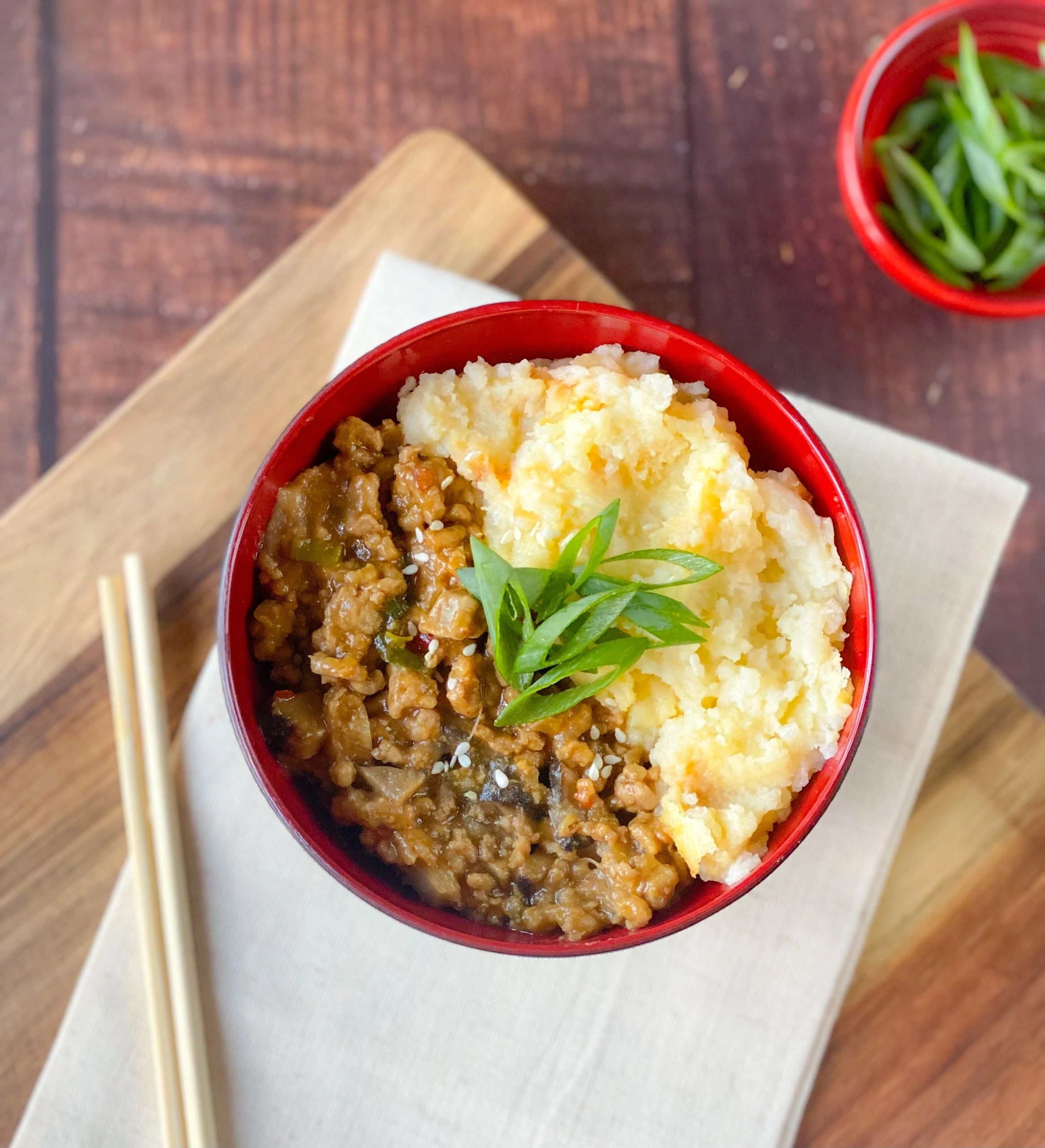 Nikumiso Cottage Pie: A British Classic with a Japanese Twist