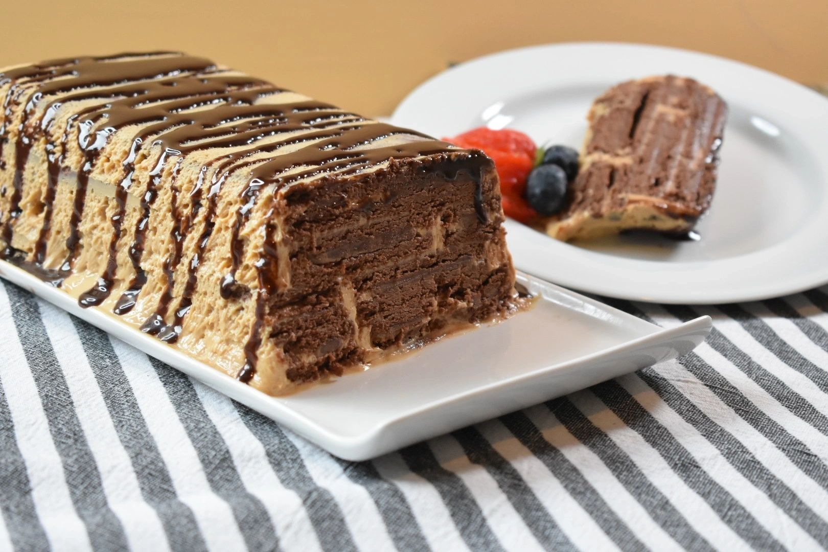 Easy Chocolate Caramel Icebox Cake (No Bake Summer Dessert)