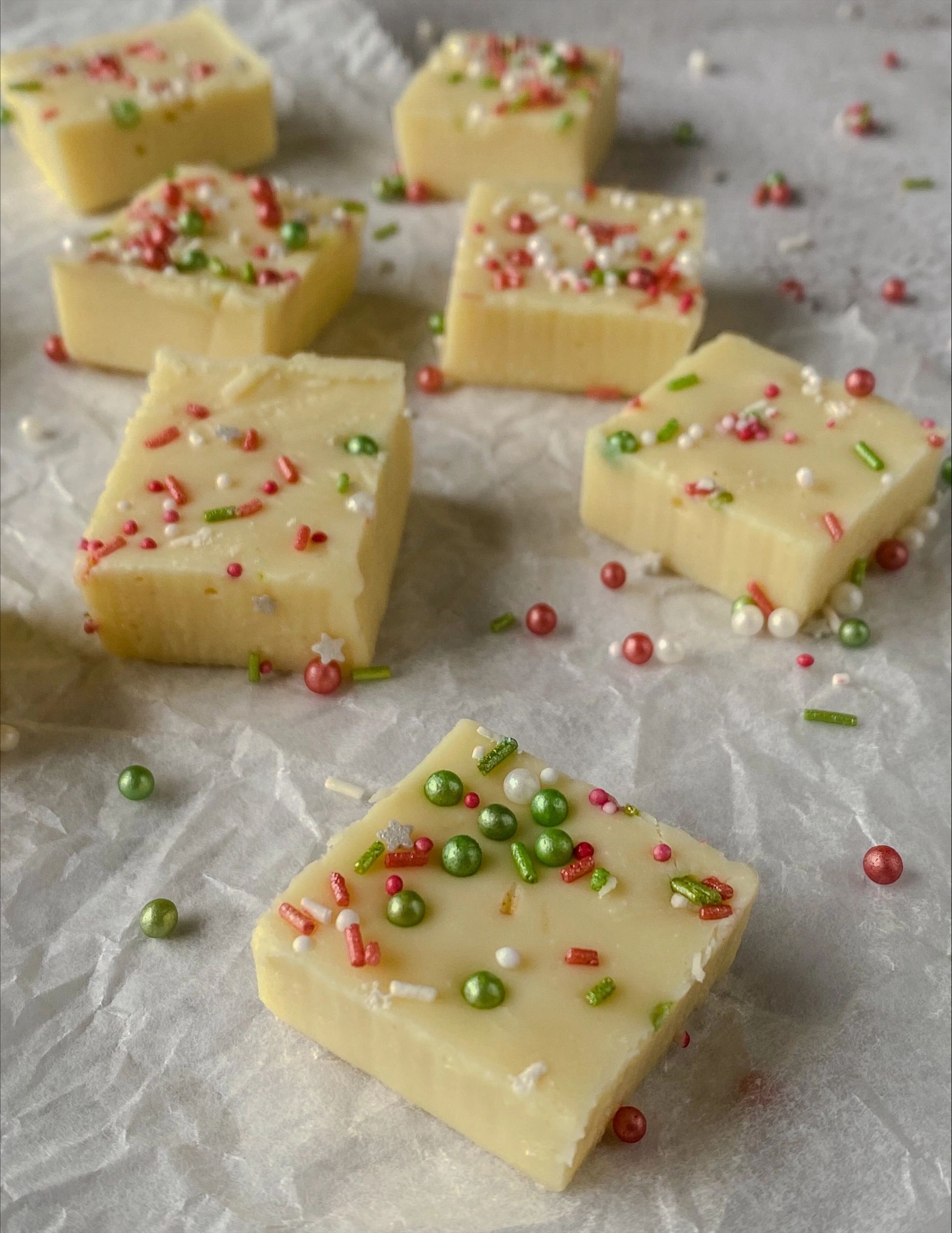 Easy White Chocolate Peppermint Fudge (with Vegan Option)